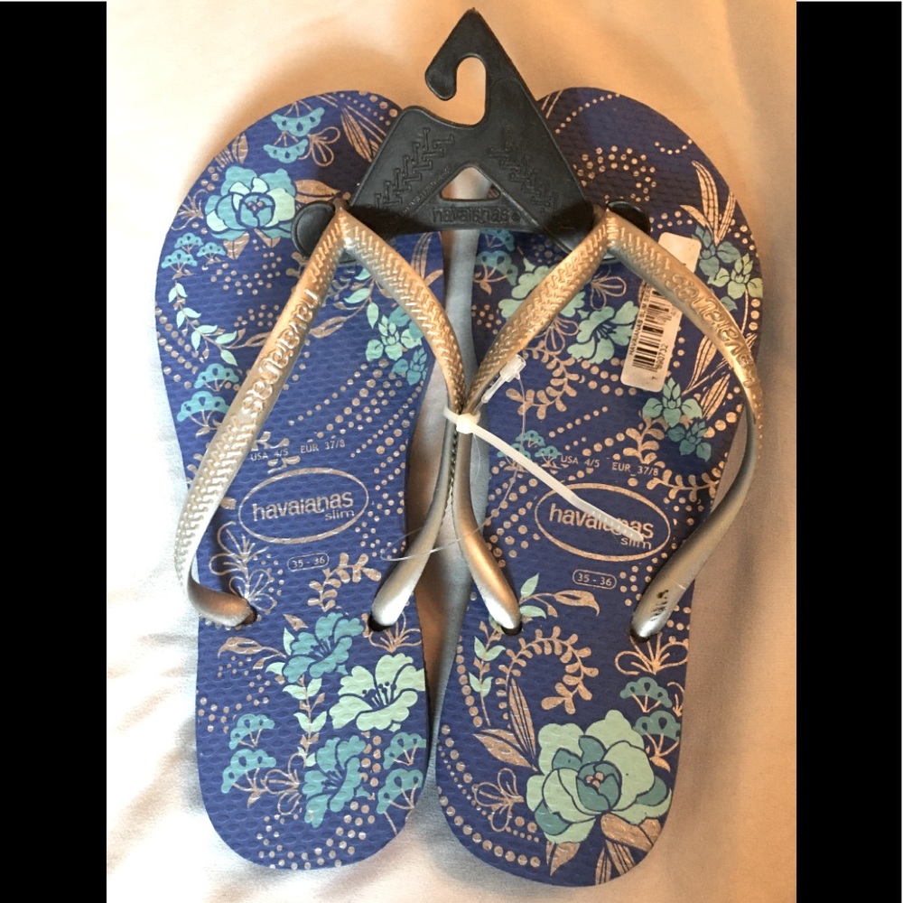 NWT Blue Havaianas